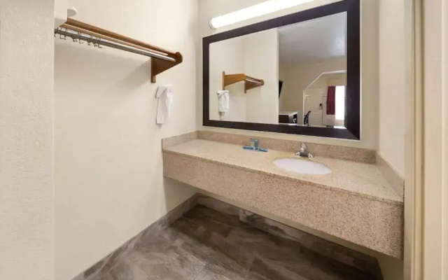 2 Bedrooms Economy Double room
