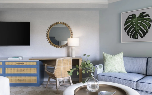 Double Suite with balcony and with courtyard view