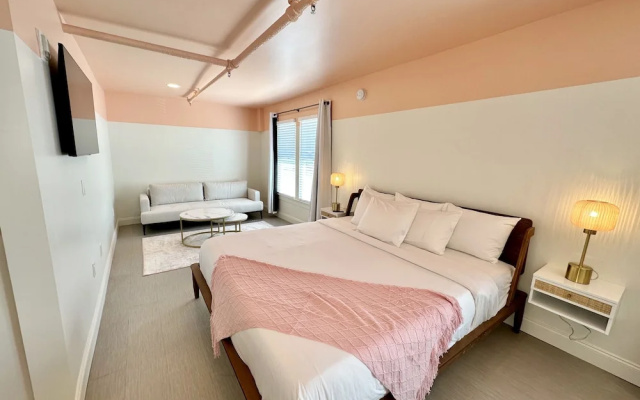 1 Bedroom Suite