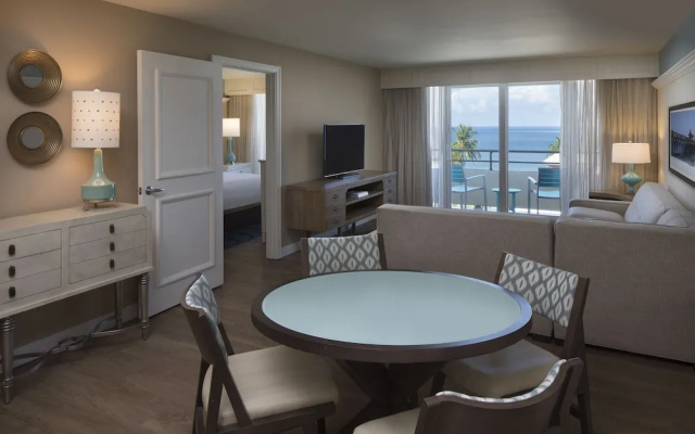 1 Bedroom Standard Double room with bay view