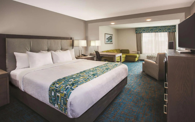 Deluxe Double Suite