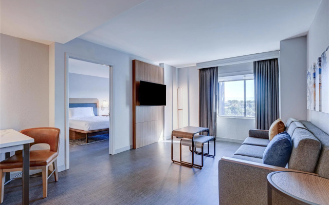 2 Bedrooms Suite