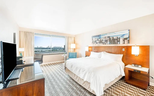 Standard room with harbour view