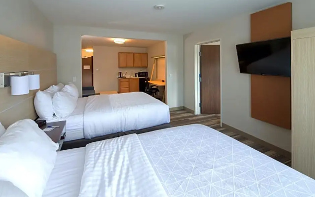 2 Bedrooms Sextuple Suite