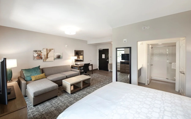 Double Suite with pool view