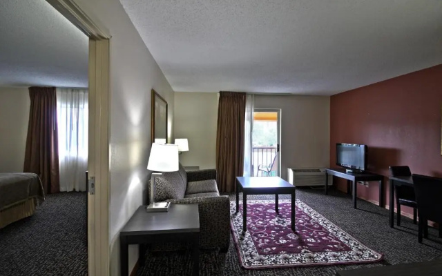 Club Suite with balcony