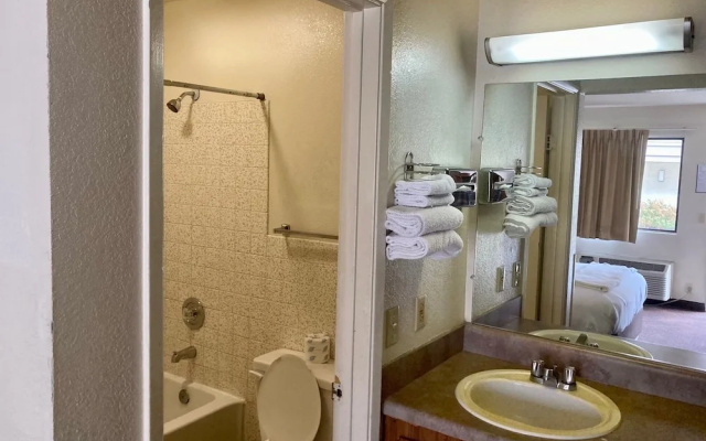 Economy room