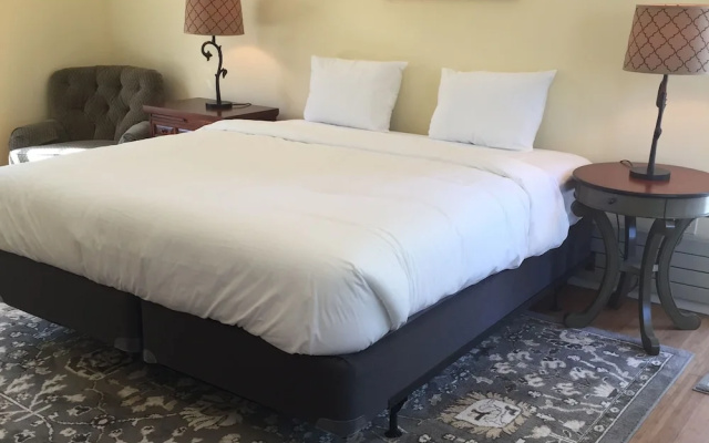 Double Bungalow