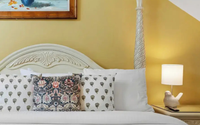 Deluxe Double Suite