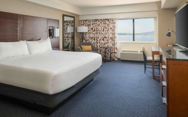 Standard Double room with bay view
