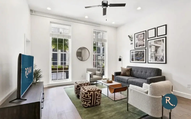 3 Bedrooms Apartment