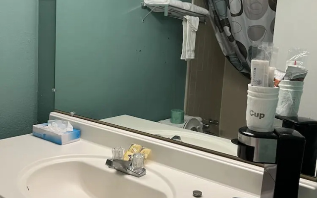Comfort room