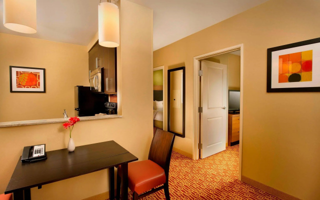 2 Bedrooms Double Suite