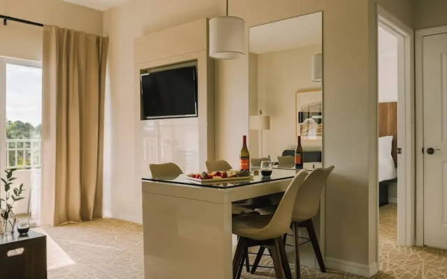 Premium Suite