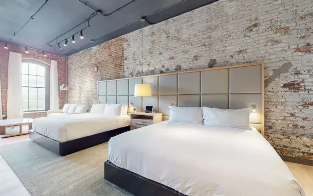 Standard Double room with river view