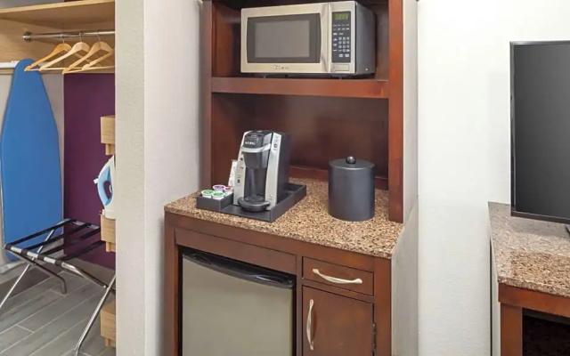 Standard Suite