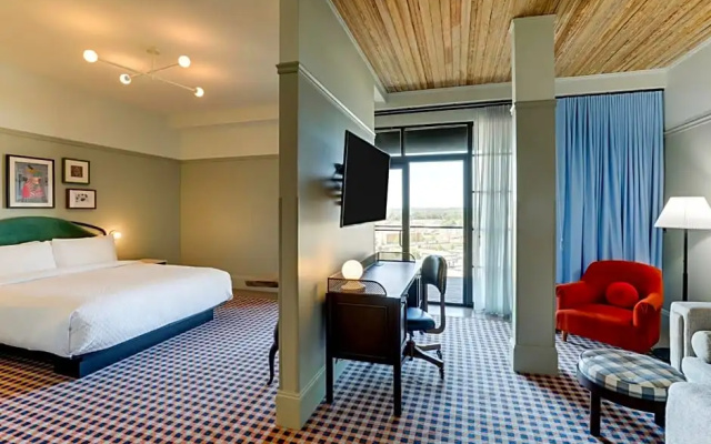 Quadruple Junior Suite