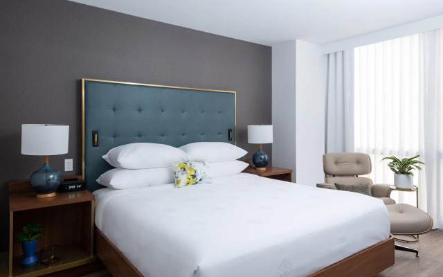 Classic Double room with partial view