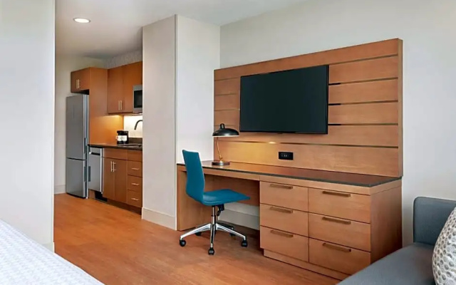 Suite with view