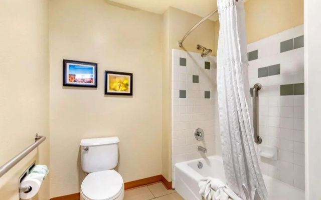 Suite with balcony
