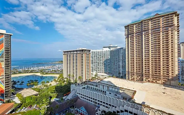 Tapa Collection Accessible Quadruple room Resort View