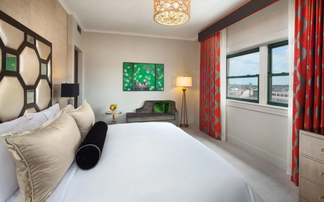 3 Bedrooms Presidential Suite with garden view