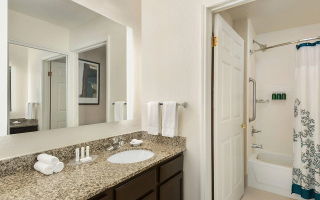 2 Bedrooms Suite