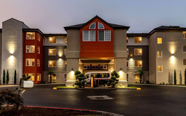 Deluxe Twin room with lake view