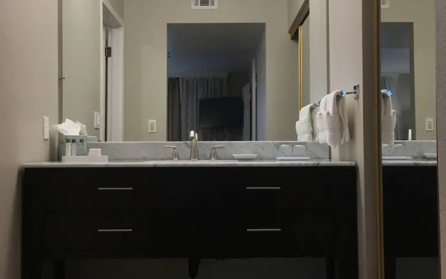 Standard Suite
