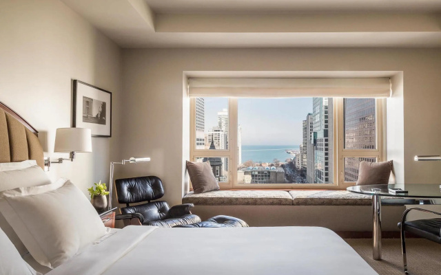 Double room with lake view