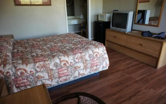 Economy room