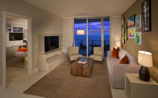 2 Bedrooms Suite with ocean view
