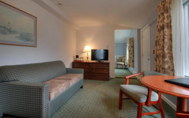 Double Suite with partial ocean view