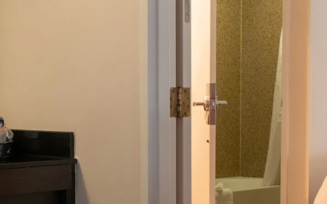 2 Bedrooms Suite
