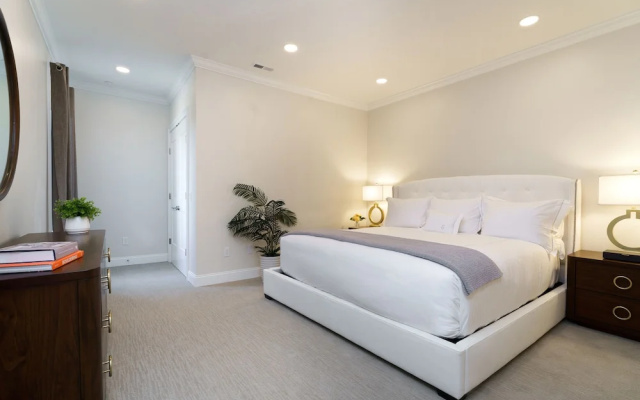 1 Bedroom Suite with balcony