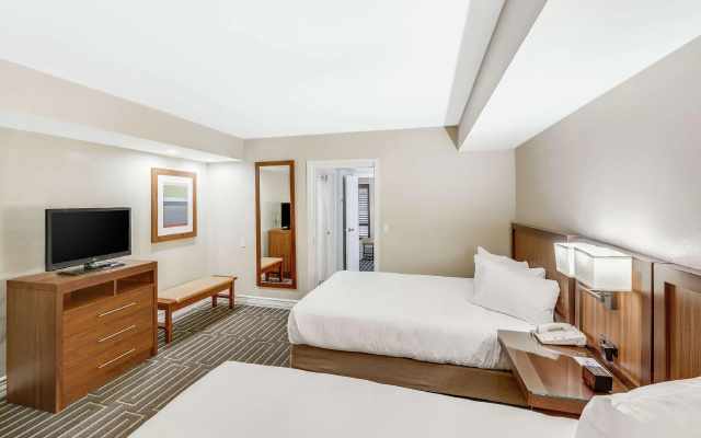 1 Bedroom Quadruple Suite