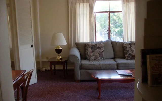 Twin Suite