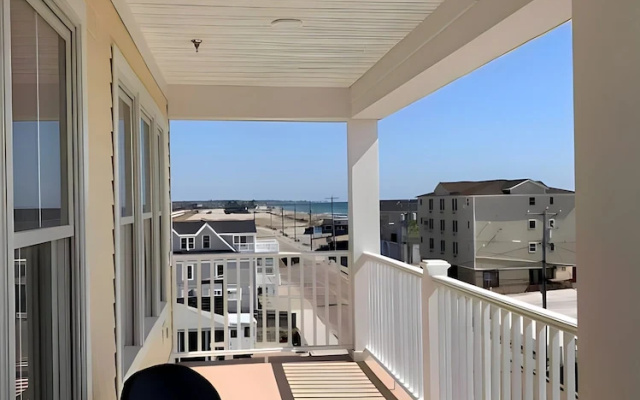 Suite with balcony