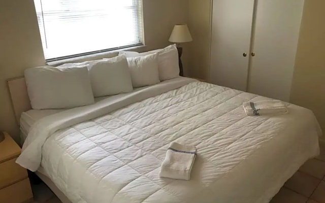 Standard Double room with pool view