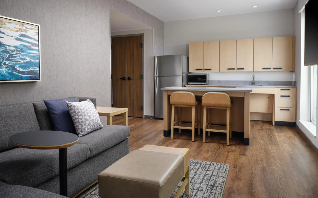 Double Suite