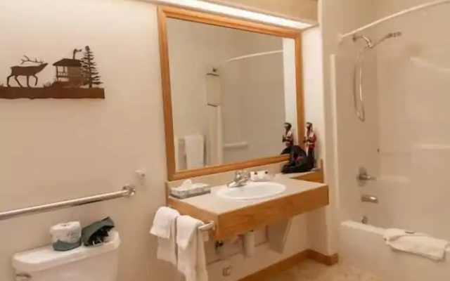 Deluxe Double Suite