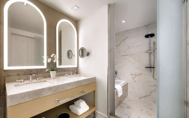Standard Double room with bay view