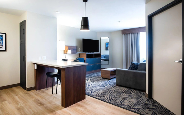 1 Bedroom Double Suite