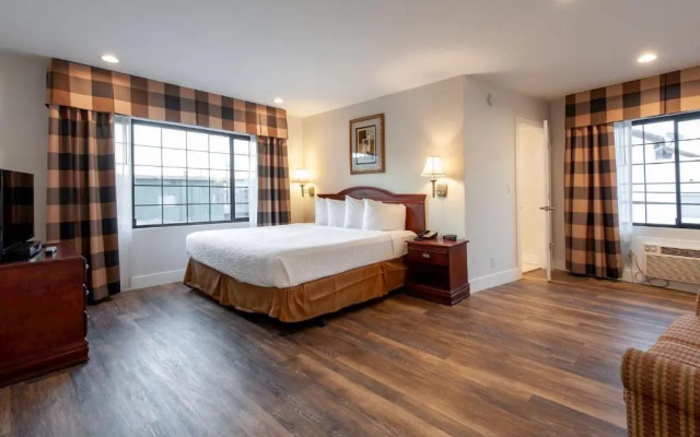Deluxe Double Suite