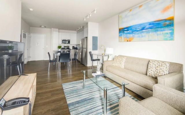 2 Bedrooms Luxury Apartment