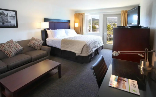 1 Bedroom Double Suite with river view