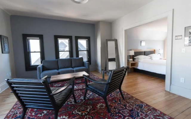3 Bedrooms Suite