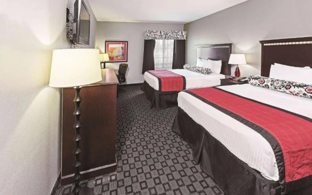 Deluxe Quadruple room