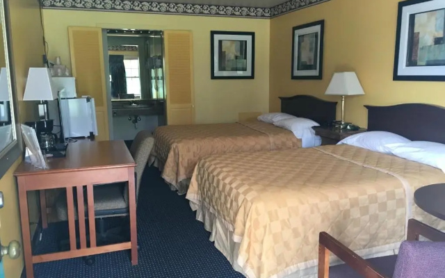 Standard Quadruple room