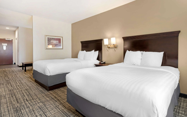 Quadruple Junior Suite